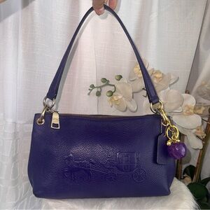 Coach purple shoulder purse - GUC